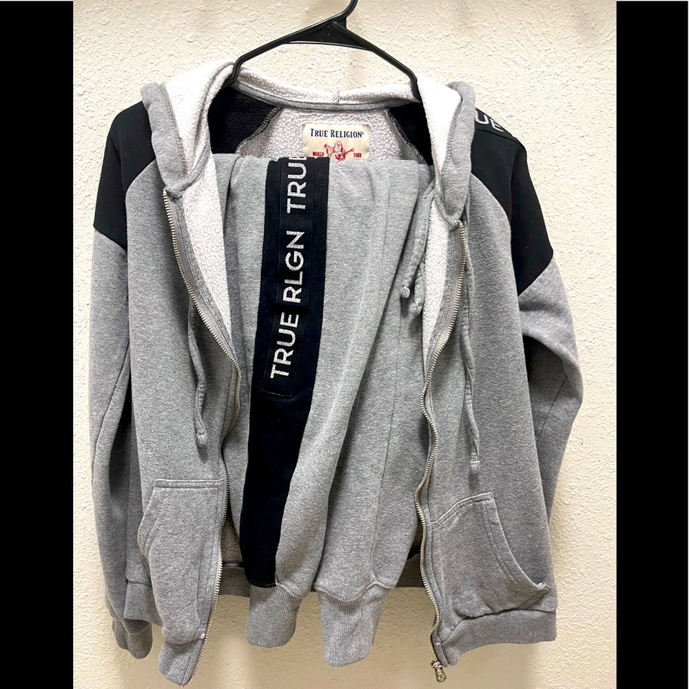 True Religion set for women M